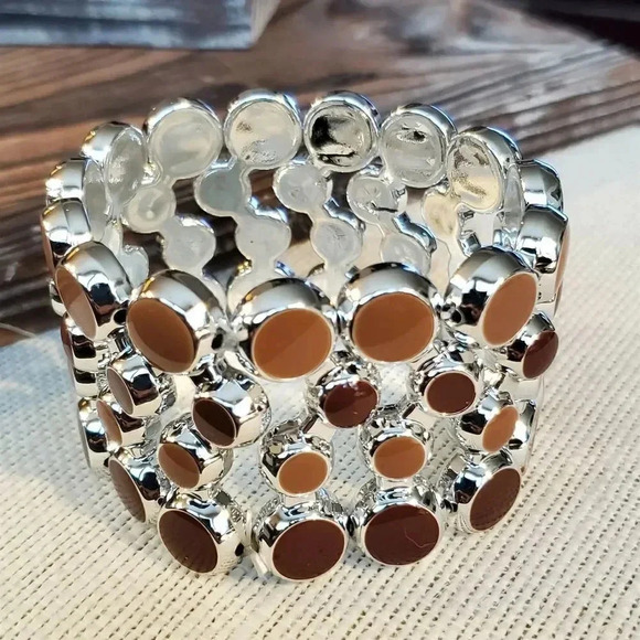 Mid Century Modern Style Wide Acrylic Stretch Bracelet Brown Silver - Picture 7 of 8